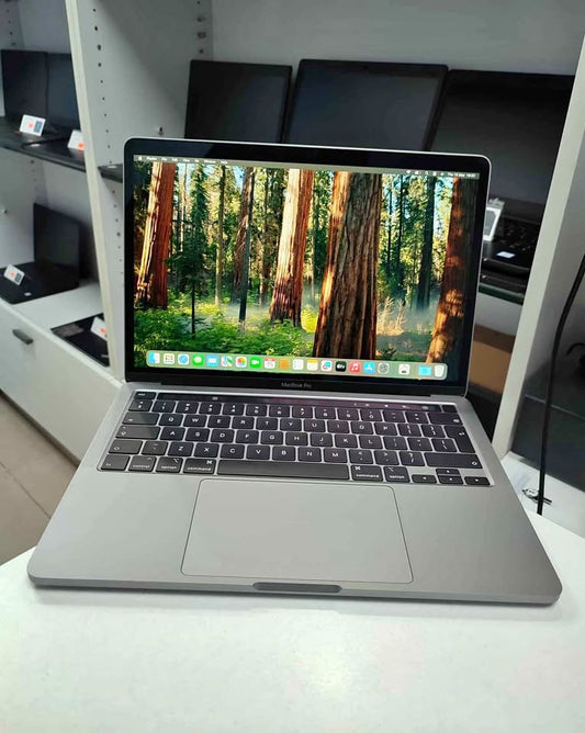 MacBook Pro 13" (2020) | Intel Core i7 | 32GB RAM | 512GB SSD